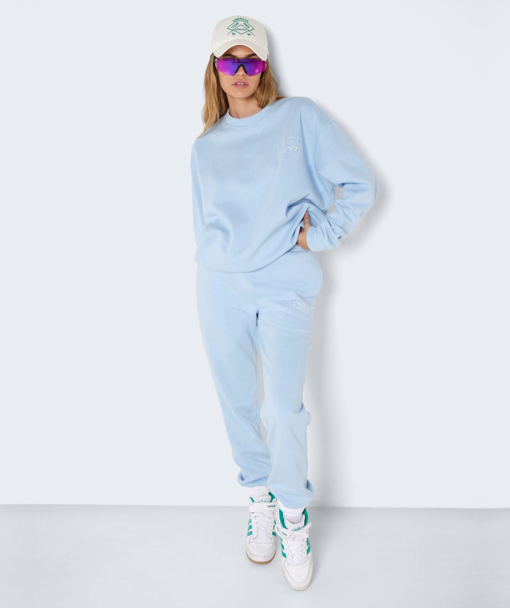 Noisy May - Alden HW Logo Sweat Pant (Cerulean)