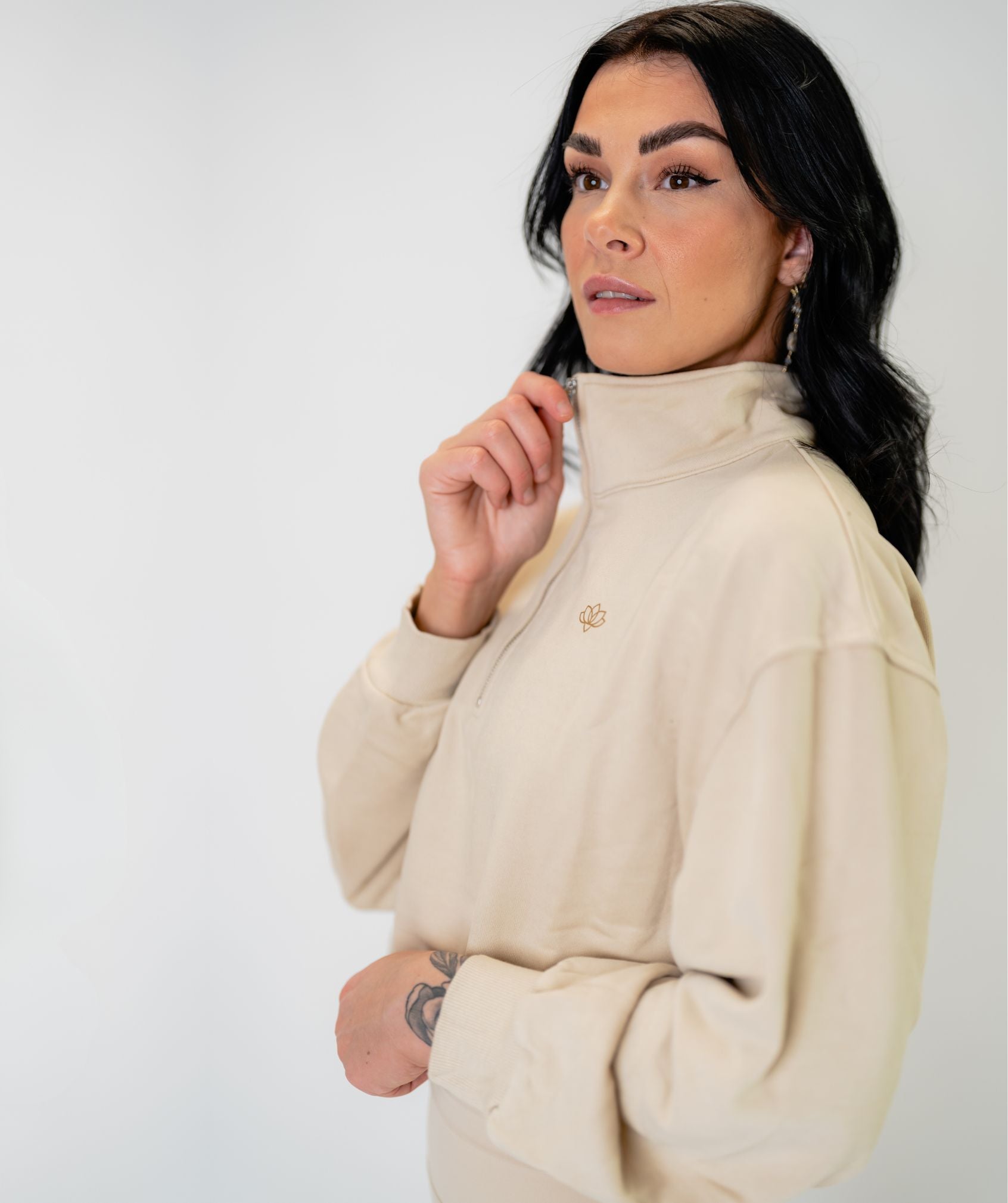 Jentle - Ina Crop Hoodie (Beige)