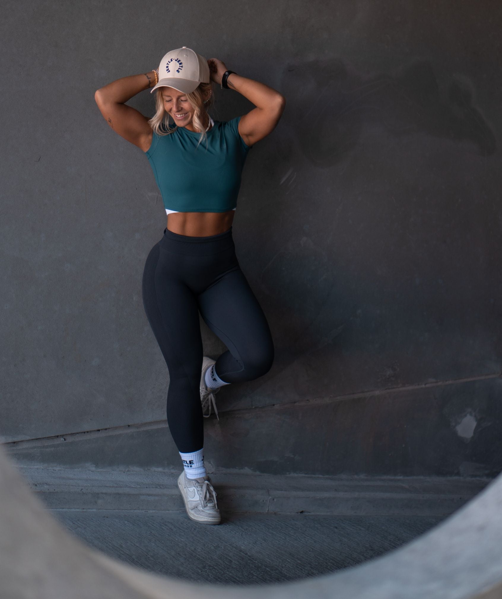 Jentle - Perform Leggings (Black)