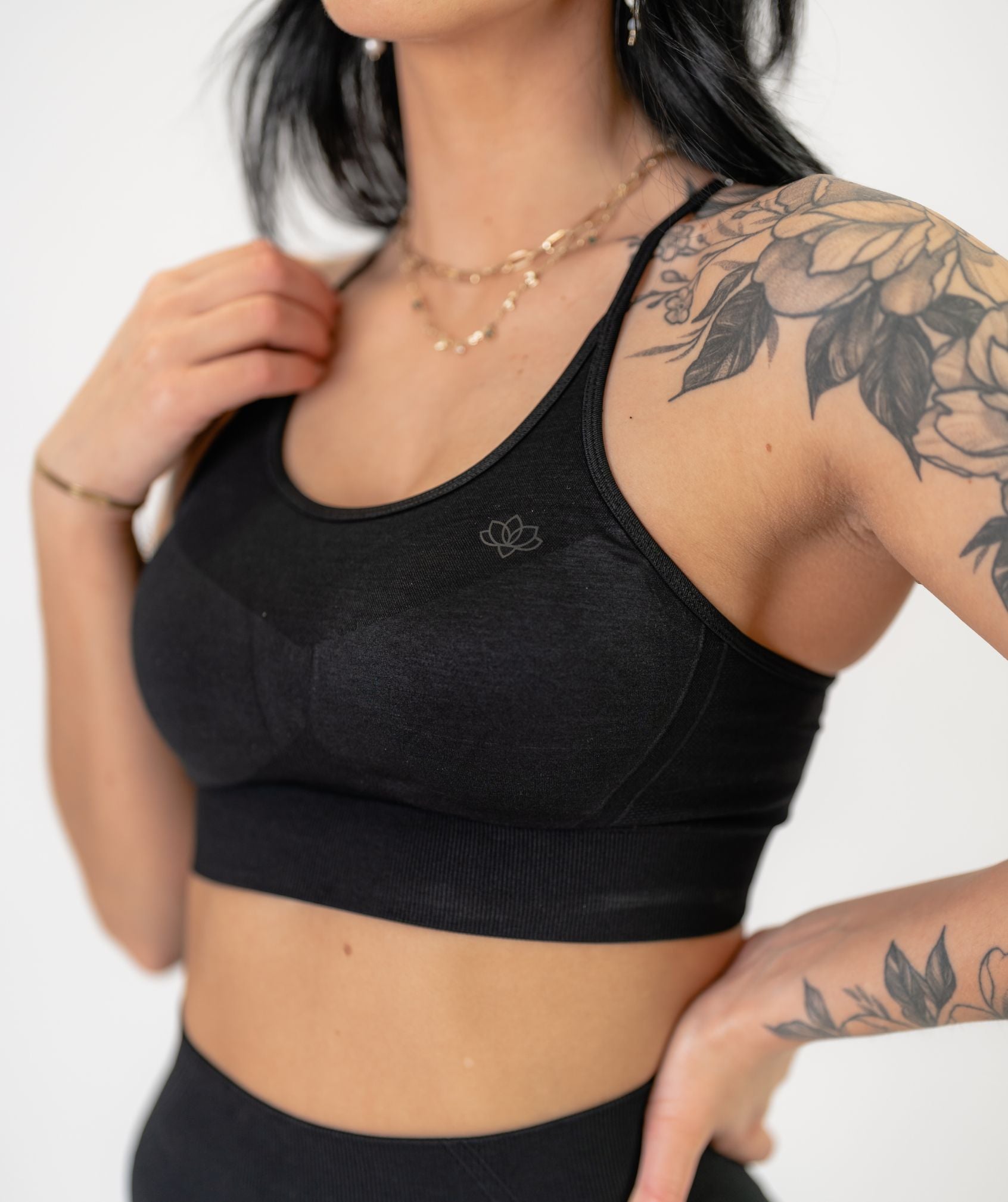 Jentle - Saga Sports Bra (Black)