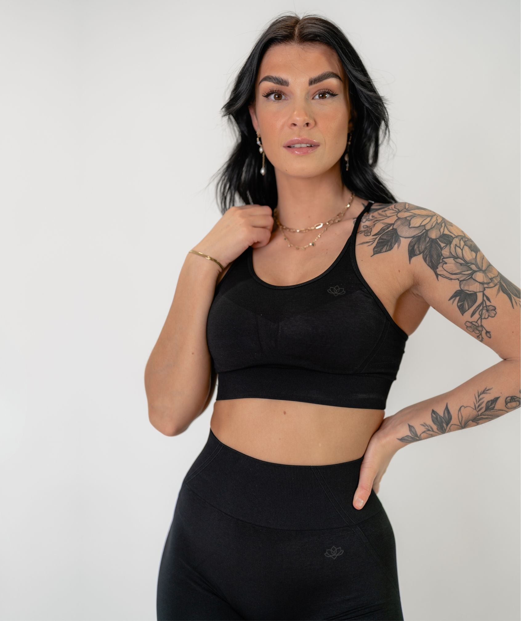 Jentle - Saga Sports Bra (Black)