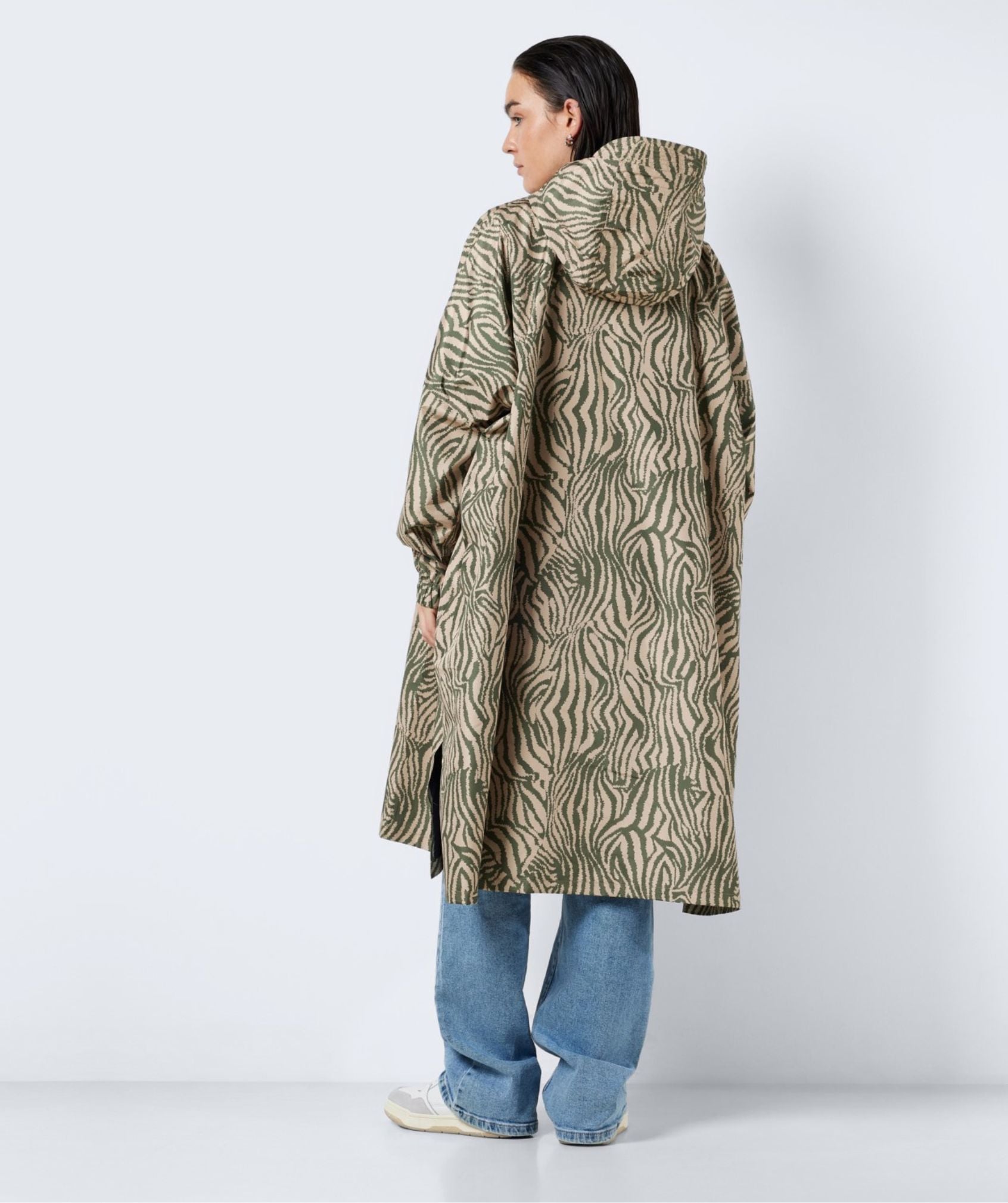 Noisy May - Sky L/S Printed Rainponcho (Nomad Zebra Kalamata)