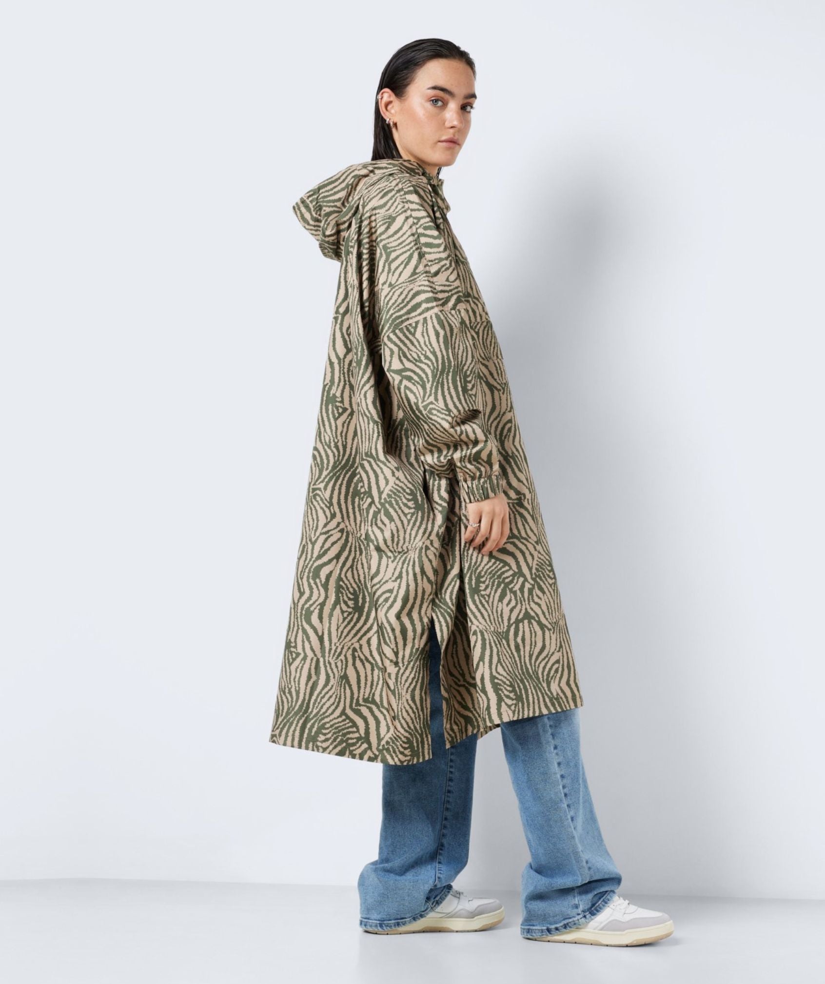 Noisy May - Sky L/S Printed Rainponcho (Nomad Zebra Kalamata)