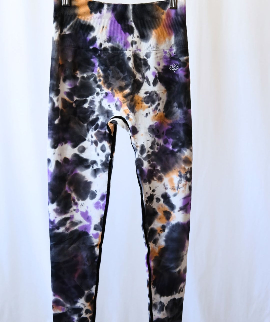 Jentle - Pulse Tie Dye Leggings (Black/Purple)