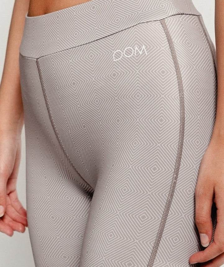 Drop of Mindfulness - Lydia Leggings (Taupe)