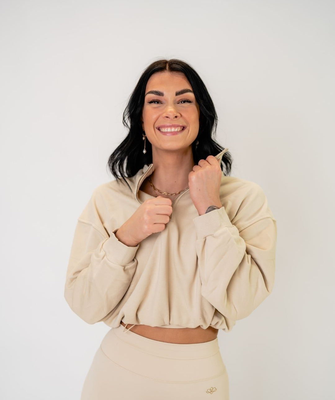 Jentle - Ina Crop Hoodie (Beige)