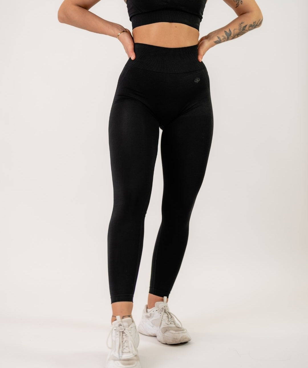 Jentle - Saga Leggings (Black)