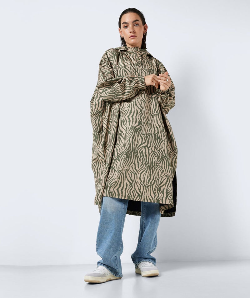 Noisy May - Sky L/S Printed Rainponcho (Nomad Zebra Kalamata)