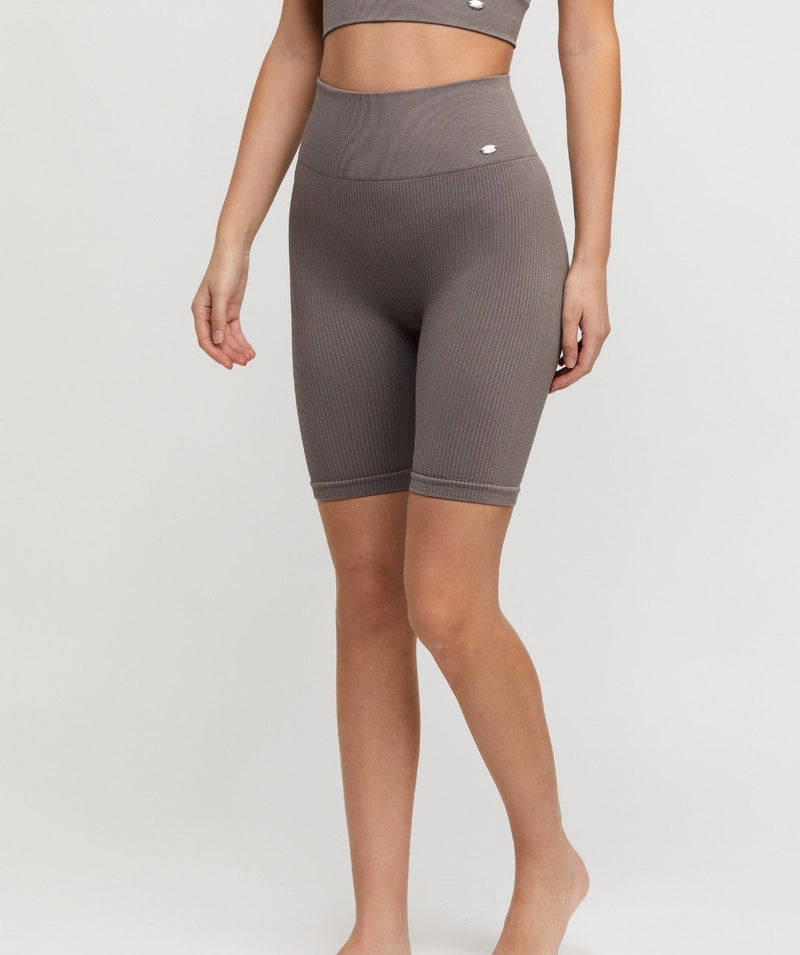 Drop of Mindfulness - Penny Shorts (Mud)