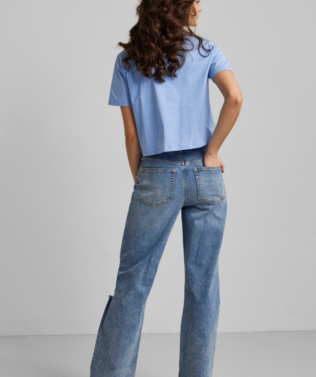 Pieces - Rina S/S Crop Top (Vista Blue)