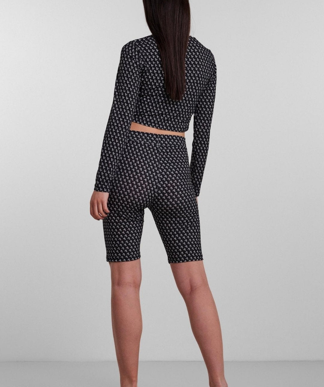 Pieces - Cammi HW Bike Shorts (Black)
