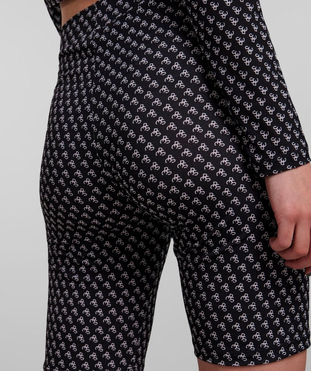 Pieces - Cammi HW Bike Shorts (Black)