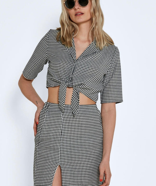Noisy May - Joe S/S Waist Tie Top (White/Checks)