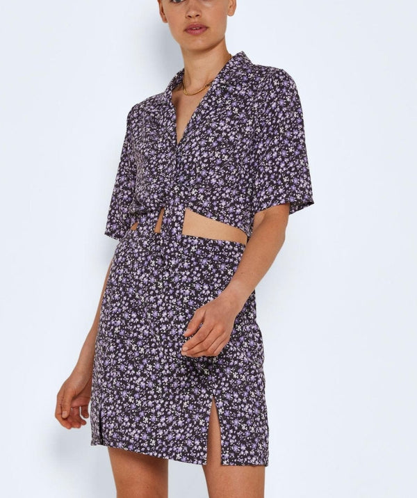 Noisy May - Joe S/S Waist Tie Top (Forged Iron/Flower)