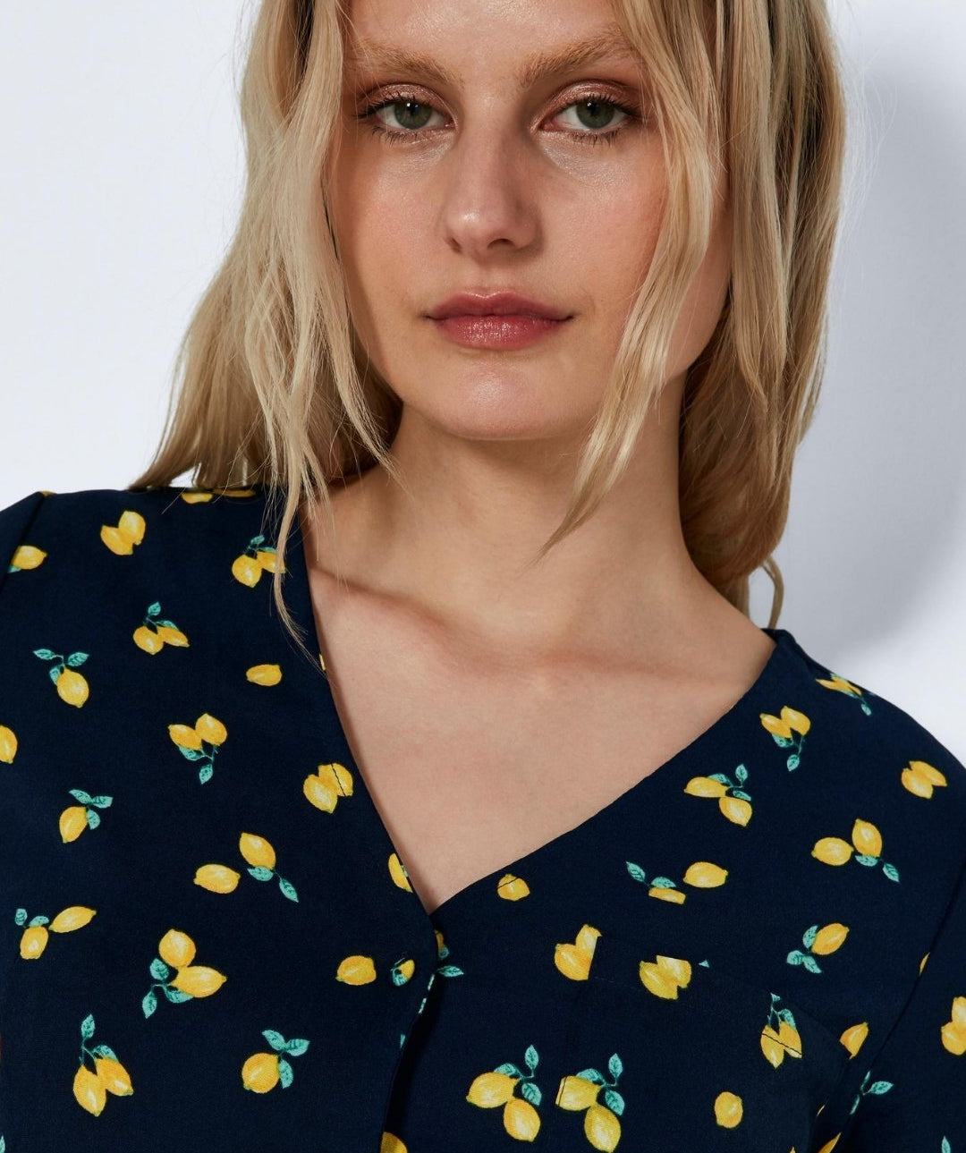 Noisy May - Joe S/S Short Dress (Navy/Lemons)
