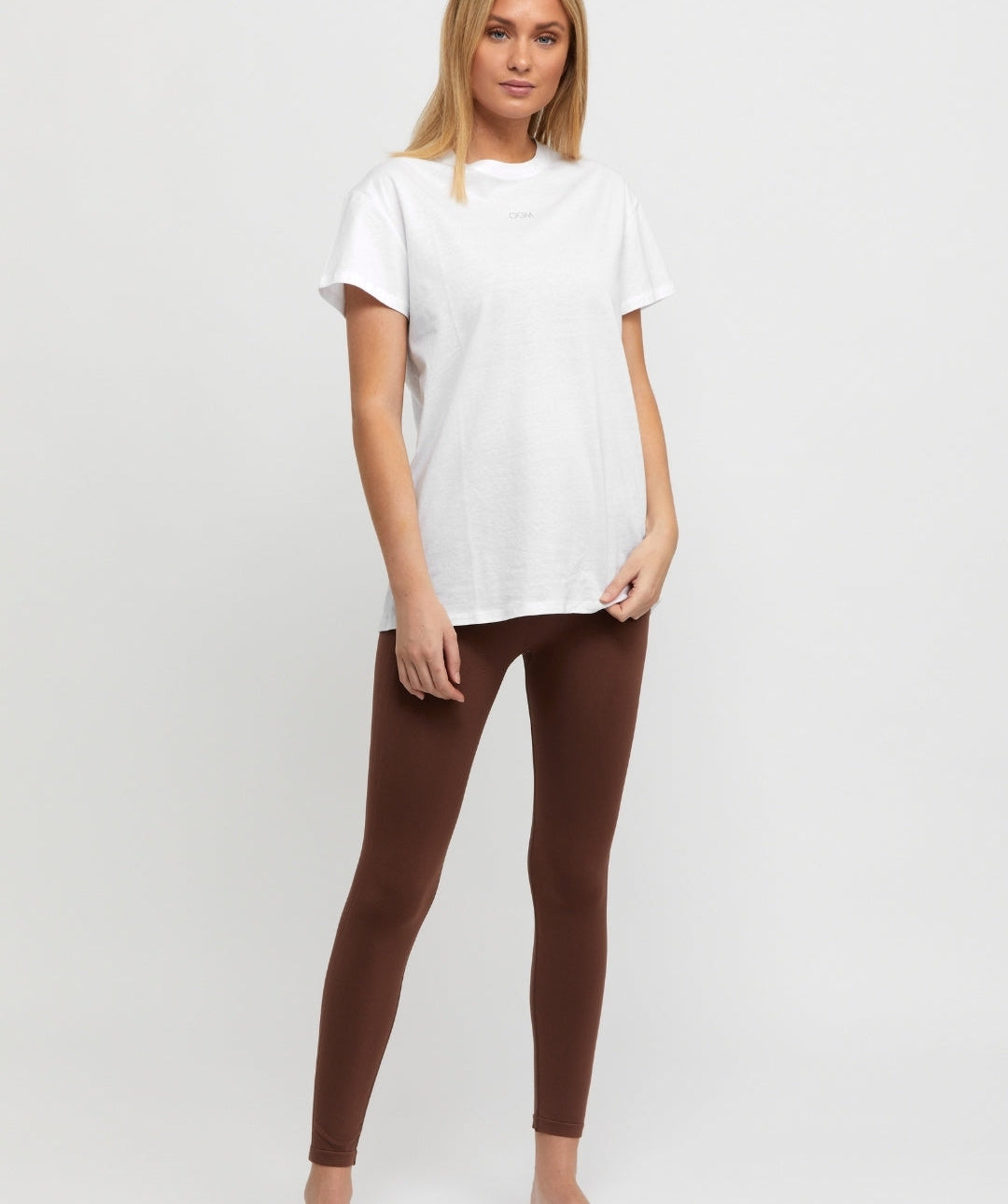Drop of Mindfulness - Louise T-shirt (White)