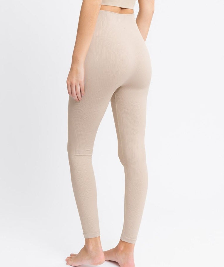 Drop Of Mindfulness - Jeane Leggings (Pillow)