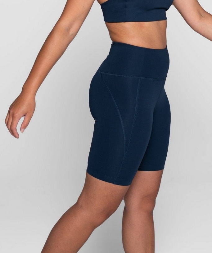 Girlfriend Collective - Biker Shorts (Midnight)