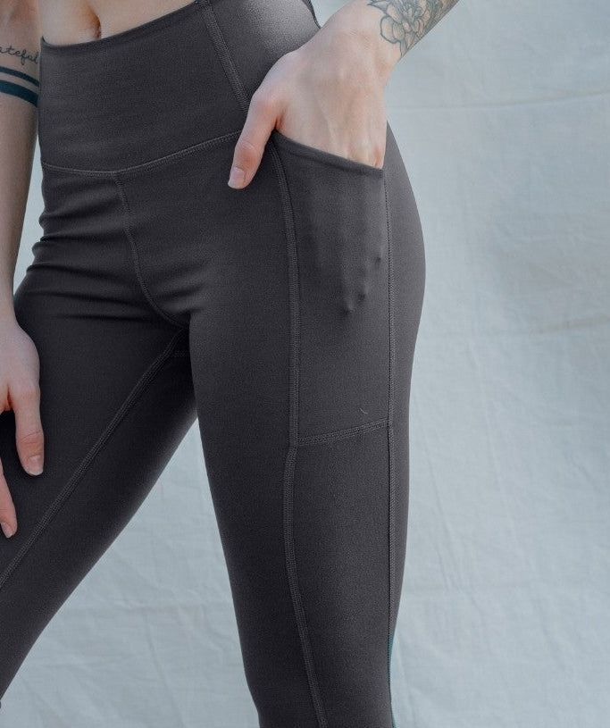 Girlfriend Collective - Pocket Leggings (Moon)