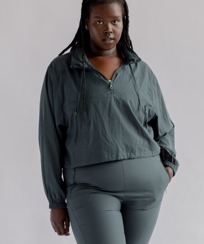 Girlfriend Collective - Hummingbird Half Zip Windbreaker (Moss)