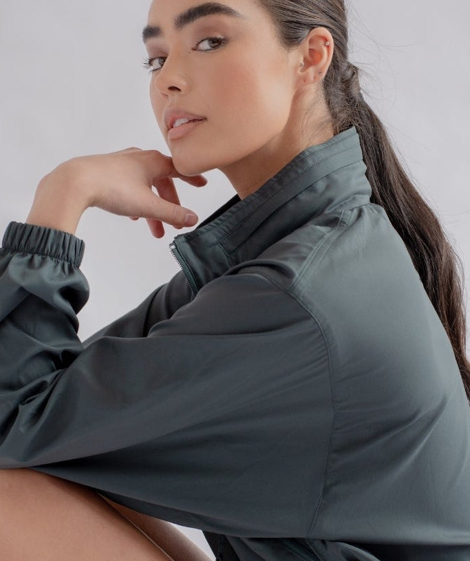 Girlfriend Collective - Hummingbird Half Zip Windbreaker (Moss)