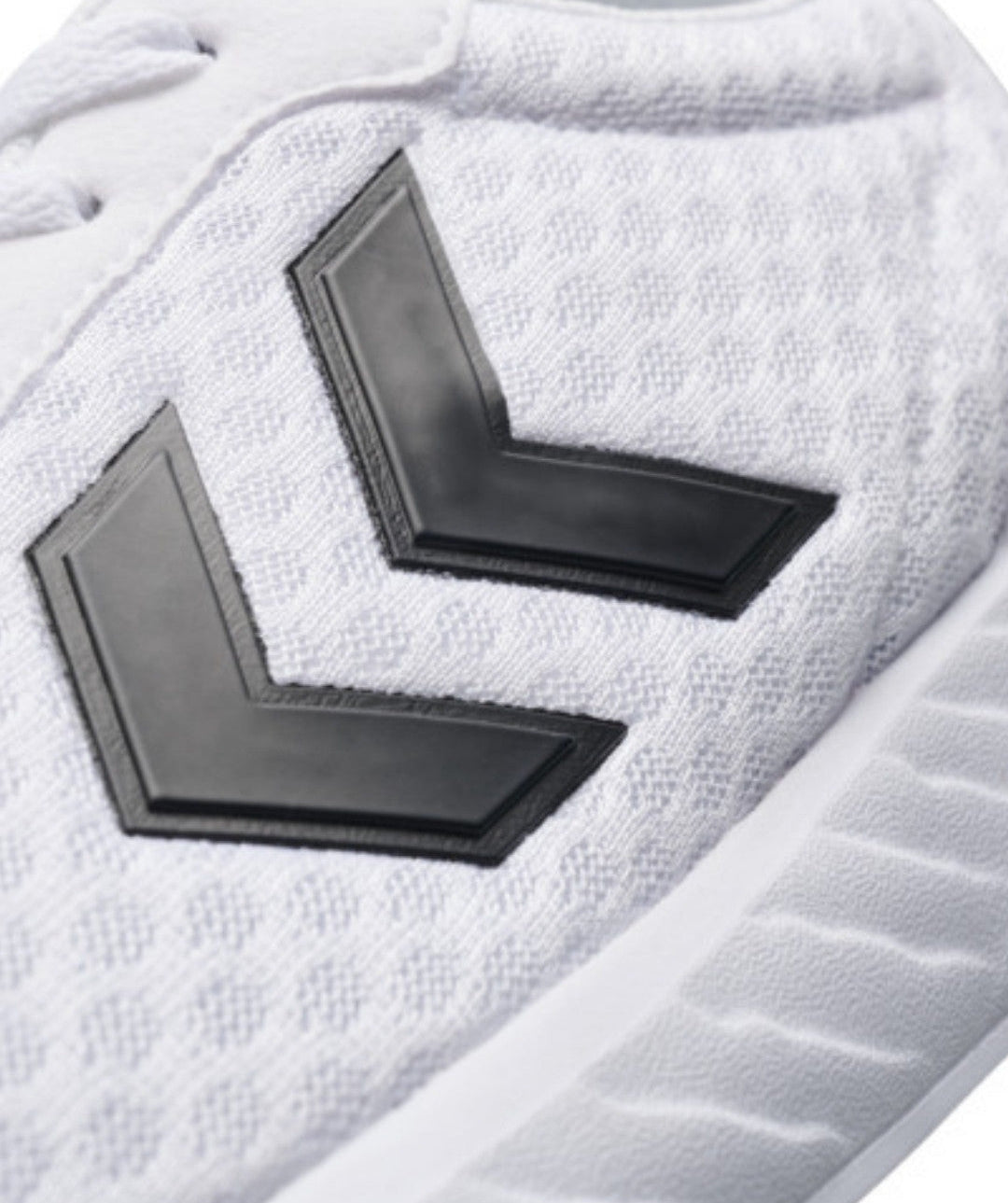 Hummel® - Legend Breather (White)
