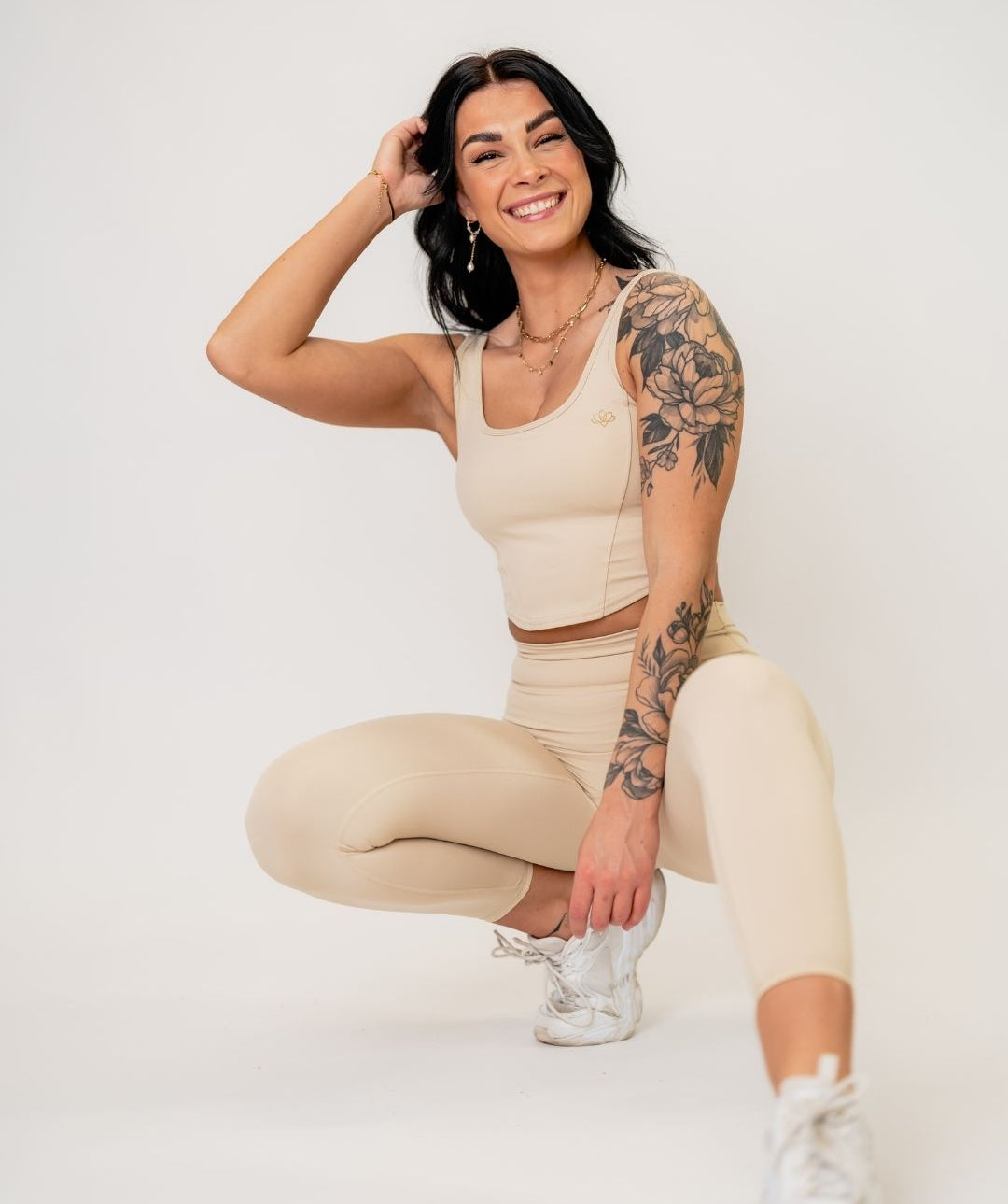 Jentle - Taylor Crop (Beige)