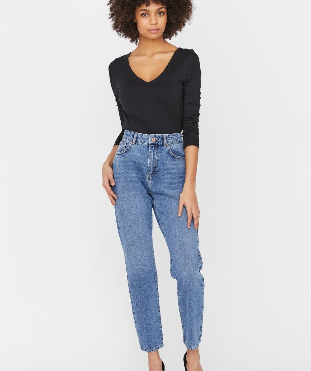 - Isabel Ankl Mom Jeans (Medium Blue)